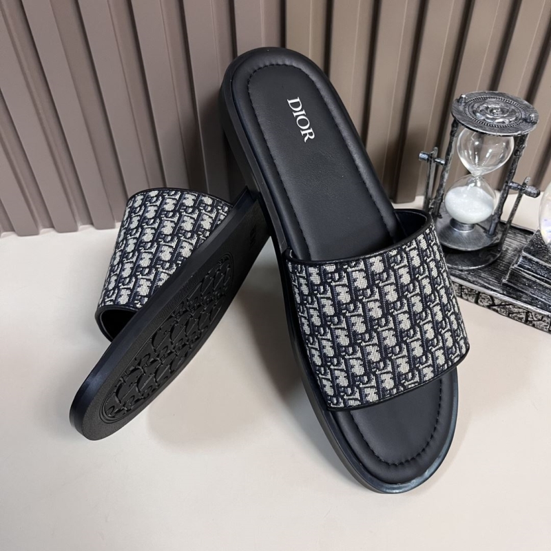 ch**an D*or slippers